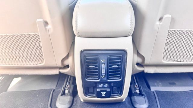 used 2020 Jeep Grand Cherokee car, priced at $16,211