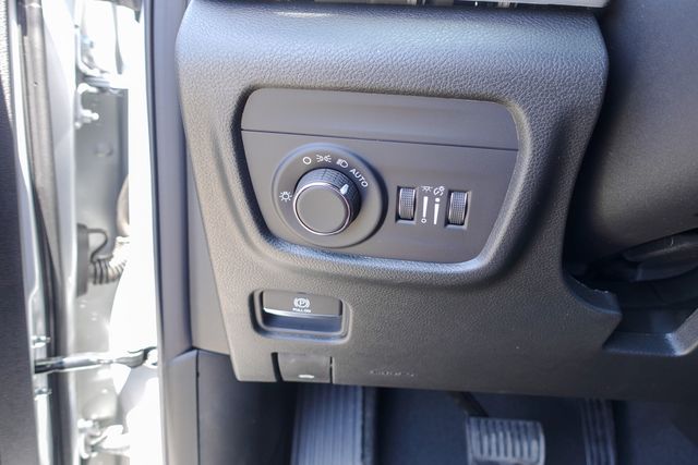 new 2025 Jeep Grand Cherokee L car, priced at $43,712
