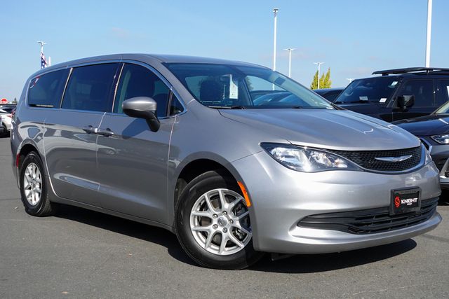 used 2017 Chrysler Pacifica car, priced at $14,587