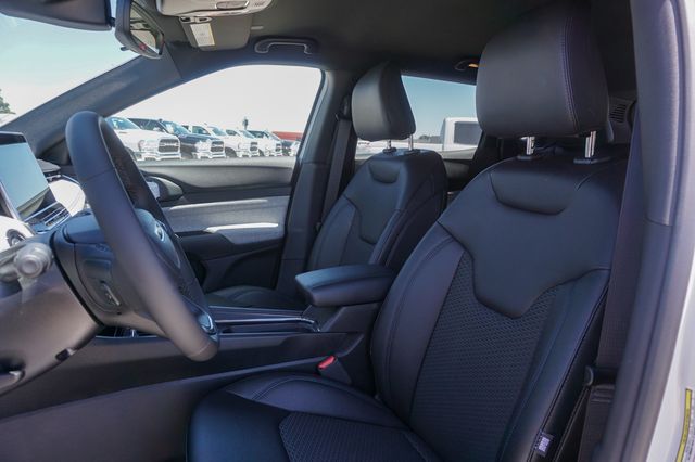 new 2024 Jeep Compass car, priced at $25,265