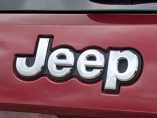 used 2021 Jeep Grand Cherokee car, priced at $25,783