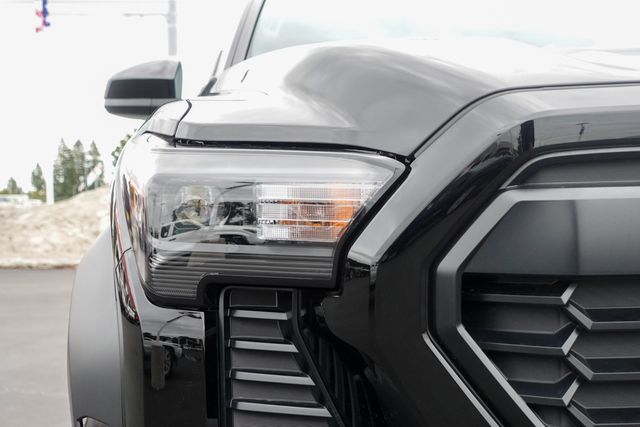 new 2025 Toyota Tacoma Hybrid car
