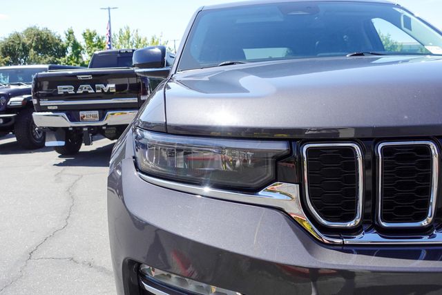 used 2024 Jeep Grand Cherokee car, priced at $29,489