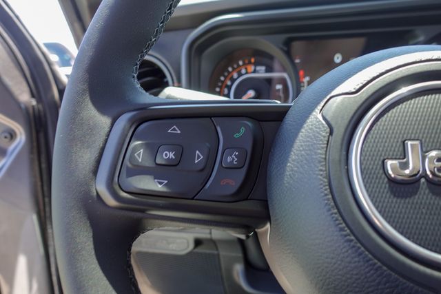 new 2025 Jeep Gladiator car, priced at $49,696