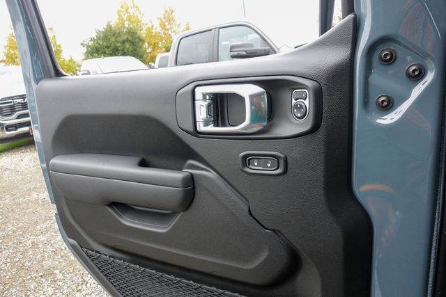 new 2026 Jeep Gladiator car, priced at $47,395