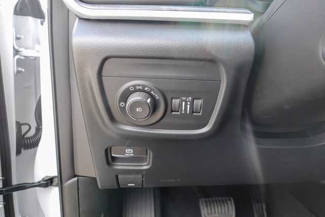new 2025 Jeep Grand Cherokee car, priced at $55,335