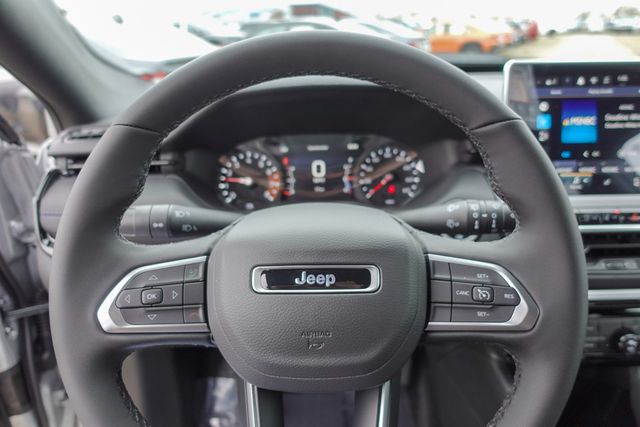 new 2025 Jeep Compass car, priced at $28,855