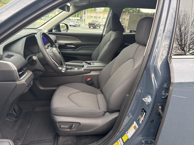 new 2025 Toyota Grand Highlander car, priced at $46,587