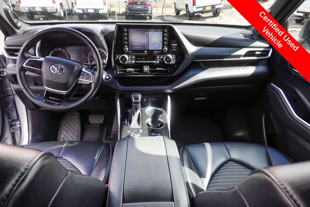 used 2022 Toyota Highlander car, priced at $37,000
