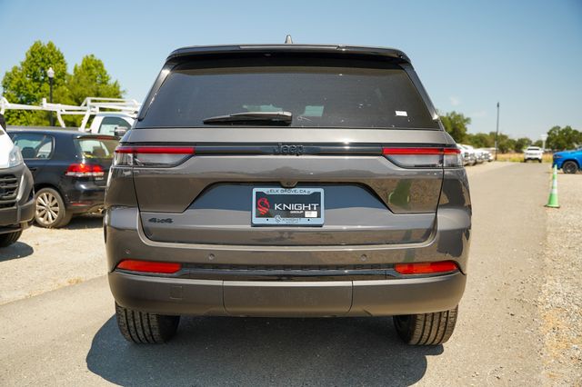 new 2025 Jeep Grand Cherokee car, priced at $38,850
