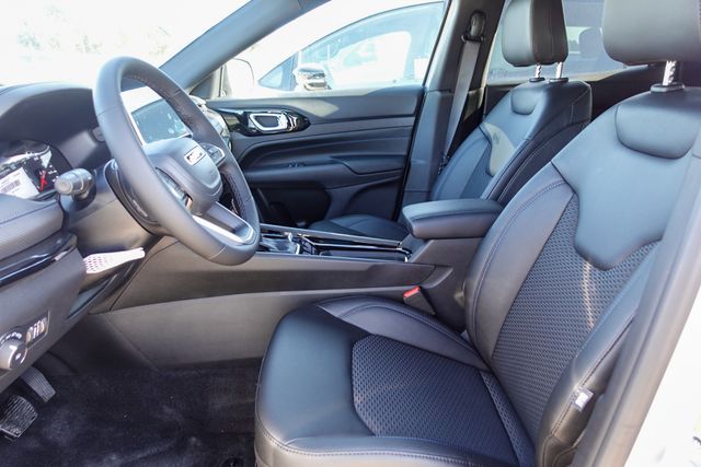 new 2025 Jeep Compass car, priced at $28,458