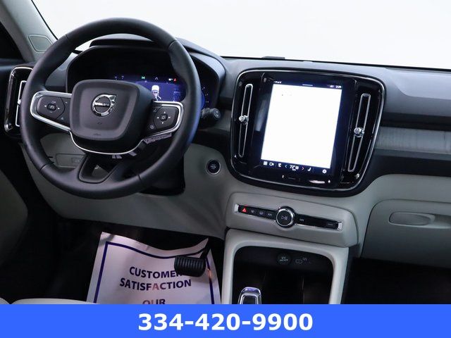 new 2025 Volvo XC40 car, priced at $44,632