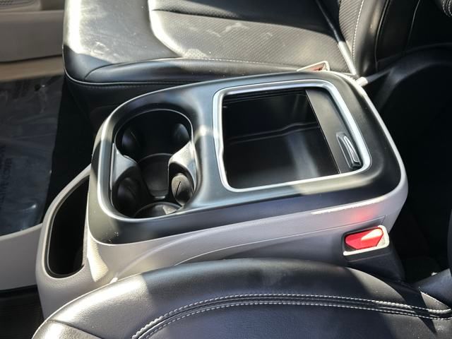 used 2023 Chrysler Pacifica car, priced at $25,247