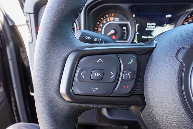 new 2025 Jeep Gladiator car, priced at $49,610