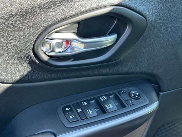 used 2022 Jeep Cherokee car, priced at $24,940