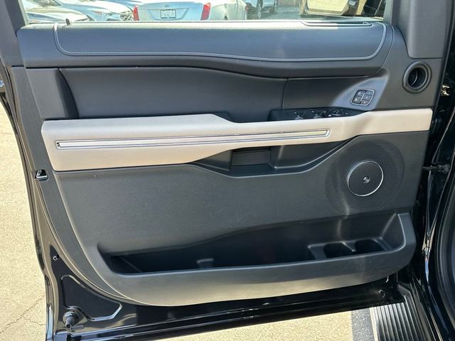used 2023 Ford Expedition car, priced at $42,489
