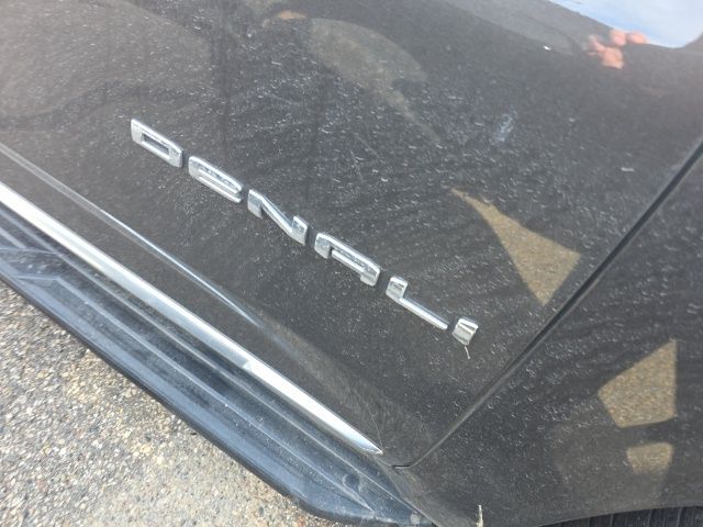 used 2021 GMC Yukon car, priced at $46,500