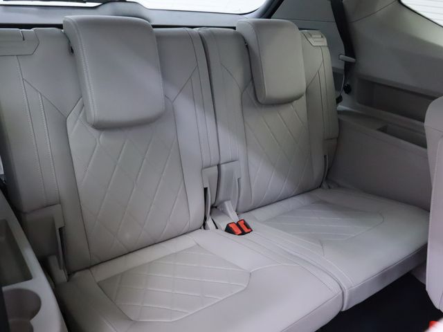 new 2025 Volkswagen Atlas car, priced at $54,819
