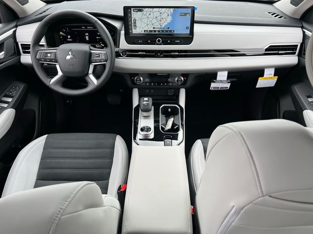 used 2025 Mitsubishi Outlander car, priced at $27,987