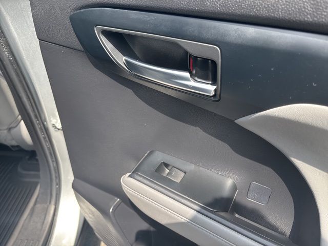 used 2023 Toyota Highlander car, priced at $36,699