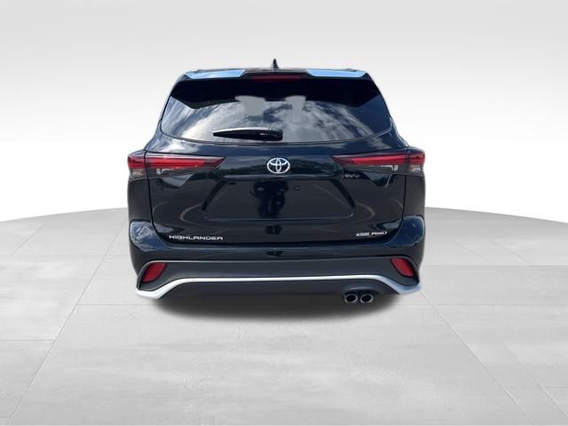 used 2024 Toyota Highlander car, priced at $44,699