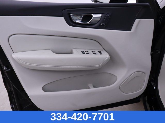 new 2025 Volvo XC60 car, priced at $52,640