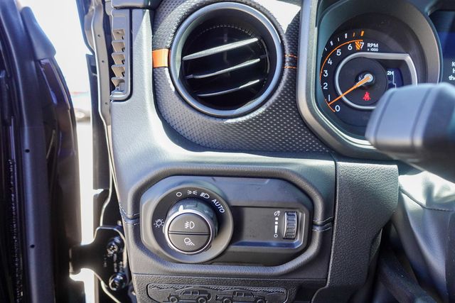 new 2025 Jeep Gladiator car, priced at $48,885