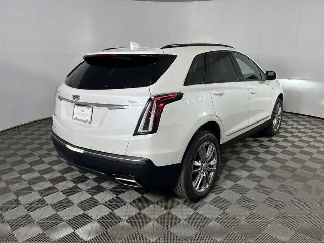 new 2024 Cadillac XT5 car, priced at $58,000