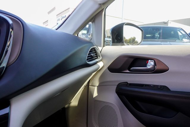 used 2017 Chrysler Pacifica car, priced at $14,587