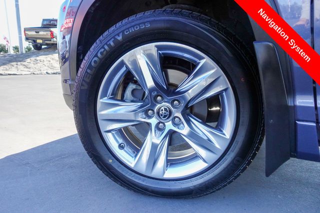 used 2018 Toyota Highlander car, priced at $26,122