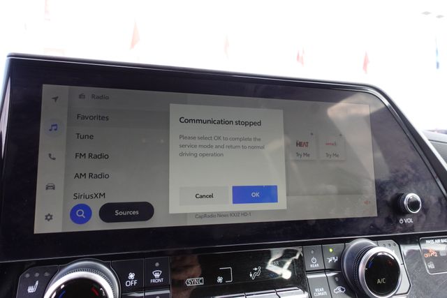 used 2023 Toyota Highlander Hybrid car, priced at $39,000