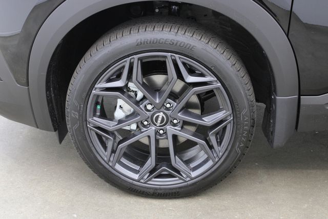 new 2025 Nissan Kicks car, priced at $29,430