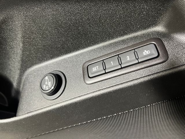 used 2022 Chevrolet Equinox car, priced at $19,500