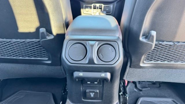 new 2025 Jeep Gladiator car, priced at $49,094