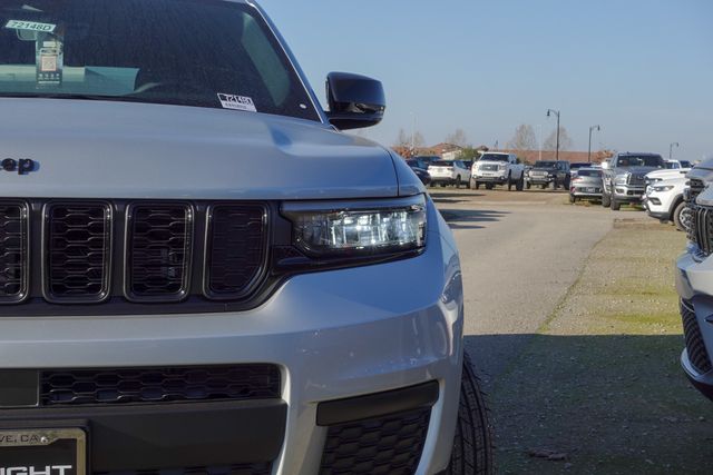 new 2025 Jeep Grand Cherokee L car, priced at $43,025