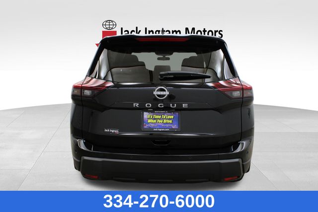 new 2025 Nissan Rogue car, priced at $30,800