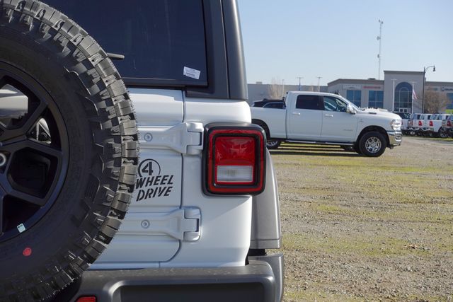 new 2025 Jeep Wrangler car, priced at $46,885