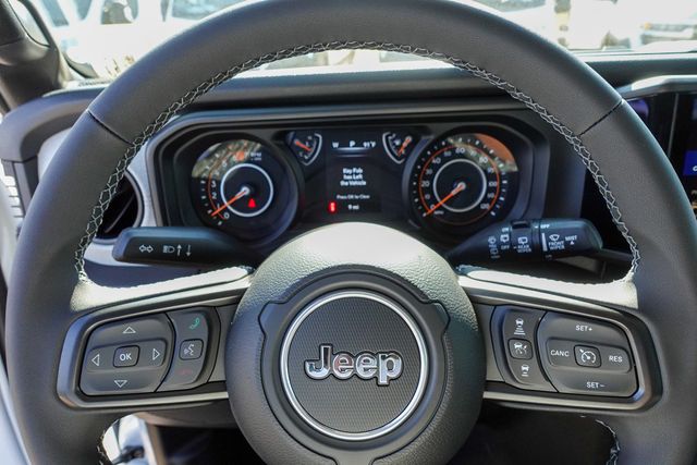 new 2025 Jeep Wrangler car, priced at $42,085