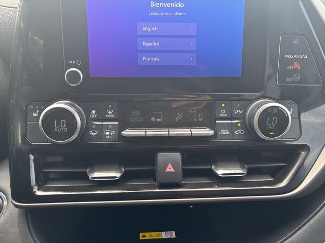 used 2023 Toyota Highlander Hybrid car, priced at $37,999