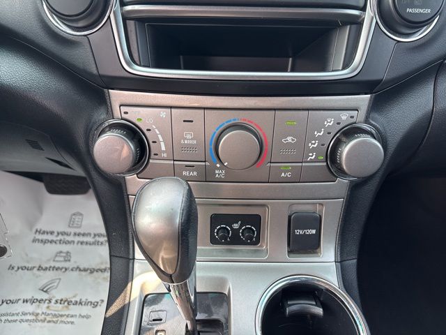 used 2013 Toyota Highlander car, priced at $15,999
