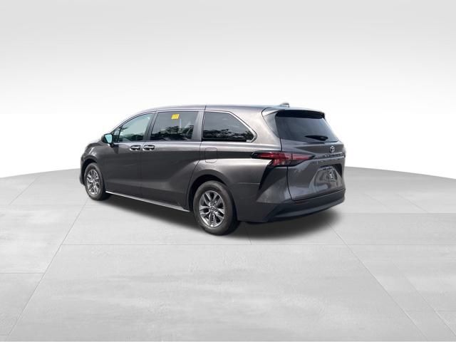 used 2022 Toyota Sienna car, priced at $38,595