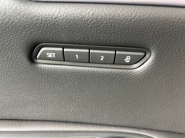 new 2025 Cadillac XT5 car, priced at $57,790