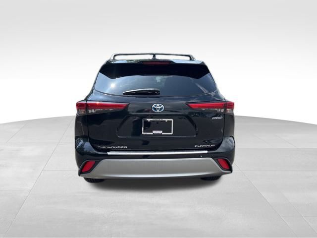 used 2020 Toyota Highlander Hybrid car, priced at $35,488