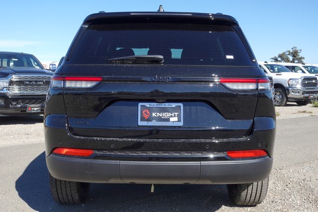 new 2025 Jeep Grand Cherokee car, priced at $41,175