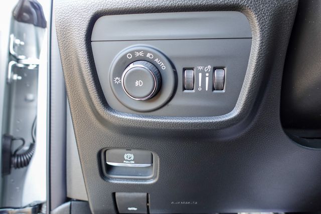 new 2025 Jeep Grand Cherokee L car, priced at $52,232