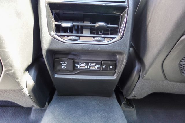 used 2024 Jeep Grand Cherokee car, priced at $29,489
