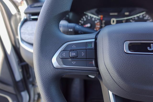 new 2025 Jeep Compass car, priced at $28,090