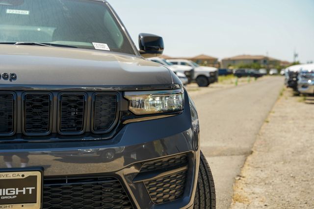 new 2025 Jeep Grand Cherokee car, priced at $38,850