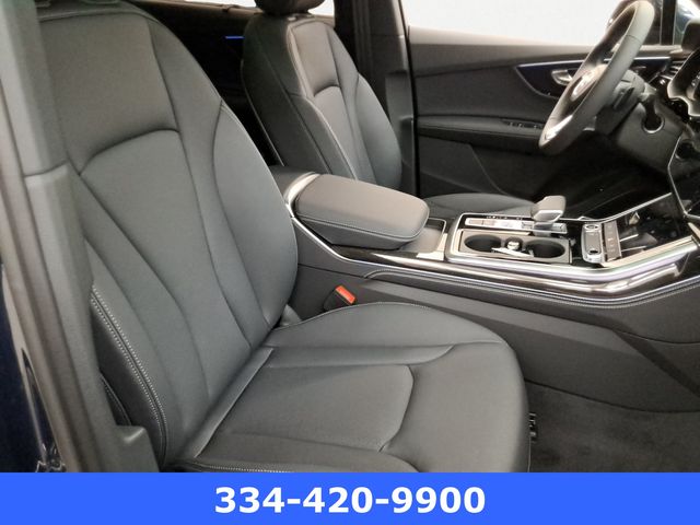 new 2025 Audi Q7 car, priced at $72,250