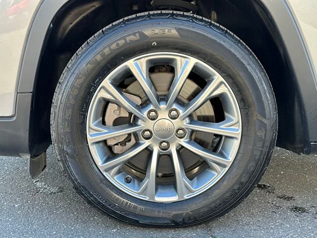 used 2022 Jeep Cherokee car, priced at $24,940